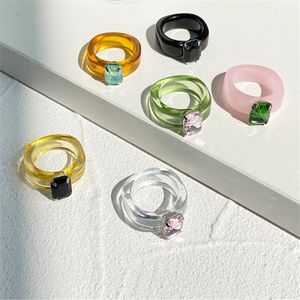 Trendig färgstark transparent harts akrylring för kvinnor koreanska geometriska kvadrat ädelsten oregelbundna ringar bohemiska smycken