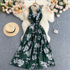 Svart / grön sexig spaghetti band lång klänning kvinnor sommar ihålig ut blommig tryckt hög midja strand semester vestidos kvinnlig ny y0603