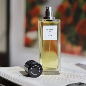 男性と女性のための最新ブランド香水ル・ライオン・デ・香水75 mlの自然なスプレー長い驚くべき中立的な香り速い配達