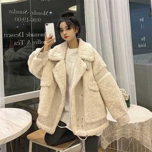 Lucyever Women's Lamb Wool Coat Vinter förtjockad varm fluffig jacka Kvinna Oversize Beige Koreanska Casual Cashmere Coats 211110