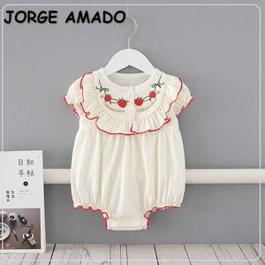 Lato Baby Girl Bodysuit Krótkie Rękawy Cartoon Truskawkowy Ruffles Kombinezon Moda Znosić Urodzone Ubrania E9228 210610