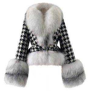Kvinnors Fur Faux Warm Luxury Super Bekväm Real Coat Tjock High-End Design Röd krage Jacka Vinterrockar