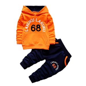 2020 brandneue Jungen Kleidung Set Kinder Sportanzug Kinder Trainingsanzug Jungen langes Hemd + Hosen Gogging Sweatshirt Freizeitkleidung X0802