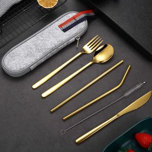 Draagbare gebruiksvoorwerpen Set herbruikbare roestvrijstalen reis bestek eetstokjes vork lepel mes stro en stro borstel met case x0703