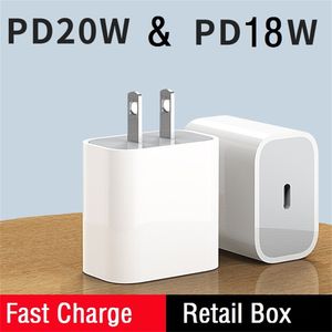 Lätt vikt USB-C Typ C Wall Charger 18W 20W snabb laddning EU US AC Power Adapter för iPhone 11 12 13 X XR Pro Max Android-telefon med låda
