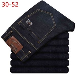 Plus Size Dżinsy Męskie Klasyczna Wiosna Jesień Stretch Czarne Dżinsowe Spodnie Czarne Dżinsy Baggy Spodnie Luźne Fit Designer Male Jeans 44 210518