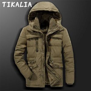 Men Winter Jacket Plus Size Military Jacket Men Outdoor Clothes Hooded Thicken Coat Male With Multi-Pockets Fashion High Quality 211204