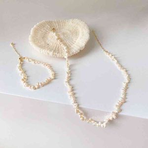 LOVOACC Minimalistische Halskette mit natürlichen Süßwasserperlen für Frauen, unregelmäßige Perlen, Perlen-Halskette, koreanischer Hochzeitsschmuck
