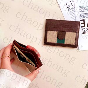 Высококачественные мужчины Женщины Держатель кредитных карт Classic Mini Bank Card Holder Mell Slim Wallet с металлической буквой и печатью