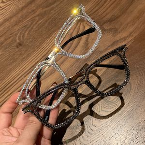 Kadın Güneş Gözlüğü Vintage Şeffaf Lens Gözlük Bayanlar Lüks Rhinestone Gözlük Erkekler Optik Shades