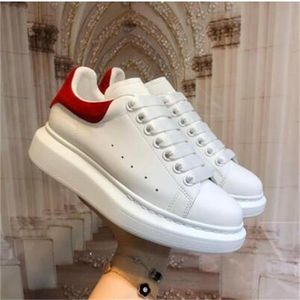 Toppkvalitet Mens kvinnor Blue Velet Back Platform Sneakers White ￤kta l￤dertr￤nare Komfort Pretty Girl Wholesale Style Casual Shoes