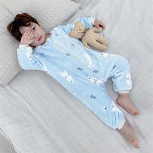 1 to 5 Years Winter Flannel Childrens Pajamas Sleeping Bags Rompers for Boys and Girls Suits Home Wear 211130