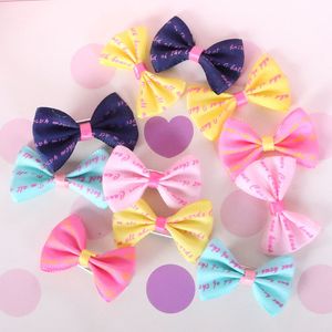 Pet Bow Hair Class Mieszane Cukierki Kolory Puppy Bowknot Barrette Dogs Kot Kotek Cute Bows Decoration Dog Grooming Akcesoria BH5305 TYJ