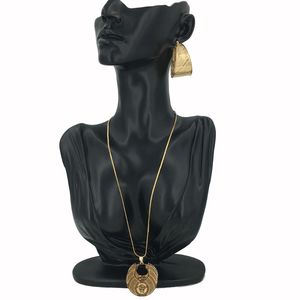 Örhängen Halsband Mejewelry Simple Pendientes Fashion Smycken Satser 24K Guldpläterad Kvinna Pendants till jul och Halloween