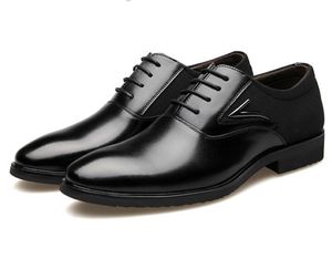 Red Blue Black Cowhide Mężczyźni Buty Work Wear Styl Round Toe Soft-Sole Wedding Moda Oxfords Homme