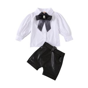 Mädchen Kleidung Frühling Kinder Mode Puffärmel Weißes Hemd + Lederhosen Set Freie Schleife und Gürtel 4 Stück Mädchen 210515