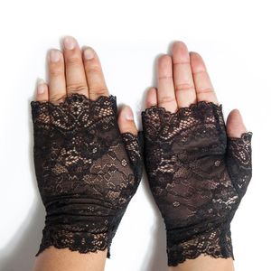 Schwarze Cosplay-Handschuhe. großhandel-Gothic Black Weibliche Spitze Cosplay Sexy Mode Accessoires Lolita Party Hands Frauen Handschuhe Paar Punk Rave Finger Finger