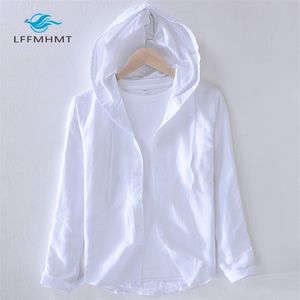 9208 Män Vår Höst Mode Märke Japan Stil Striped Bomull Linen Hooded Skjortor Man Casual Långärmad Vit Blus Kläder 210721