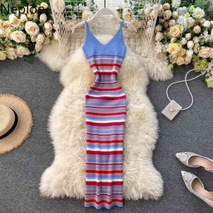 Neploe Contrast Color Stripe Knit Dress Women Fashion V Neck Sleeveless Bodycon Dresses Elegant Slim Stretch Waist Vestido 1B712 210423