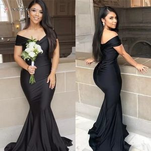 2022 Mode Black Country Style Mermaid Long Bridesmaid Dresses Plus Storlek av axel Golvlängd Trädgård Maid of Honor Wedding Party Guest Gown B0301