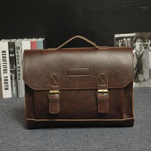 Bortkörningar Crazy Horse Pu Leather Brand Men Portcase Herrväskor Male Laptop Bag Business Shoulder Dress Travel 2021