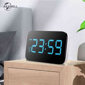 Akabell Digital LED Mirrow Screen Despertador Relógios Voz Controle para Quarto Snooze Função Desk Mesa Relógio Decoração Home Decoração LED Clock 211112