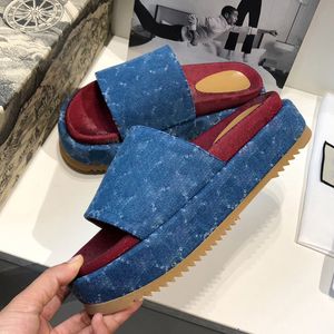 Designer slippers muffin para mulheres estampas clássicas sandálias de fundo grossa sapatos de plataforma de alta qualidade sâmbio de lazer confortável de lazer feminino 35-42