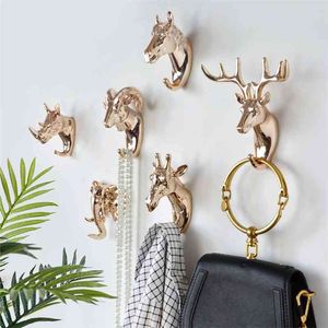 Europe Animal Shaped Hooks Deer Stags Rhino Horse Giraffe Elephant Head Wall Hanger Coat for Hat Hook Rack Holder Home Decor 210414