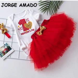 Sommer Valentinstag Baby Mädchen 2-teiliges Set Cartoon Einhorn Krone T-shirt + Tutu Rock Outfits Kinder Overall E011 210610