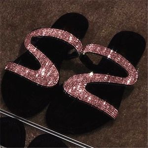 2021 Kvinnor Tofflor Diamante Crystal Sandaler Flat Bling Slides Slipper Sommarstrand Non-Slip Stuffies Mode Black Platform Shoes 35-43 004