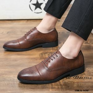 Ny spetsig klassisk patchwork svart lägenheter oxford skor män casual loafers formella klänning skor sapatos tenis masculino