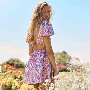 Sexig Backless Lace Up Lila Klänning Kvinnor Puff Sleeve Vintage Short Summer Floral Print Boho A-Line Vestidos 210427