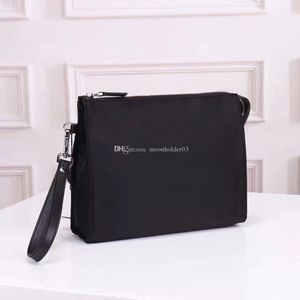 Wholesale waterproof nylon clutch bag ladies classic cosmetic bag female travel parachute fabric storage wash bag men small change cosmetic