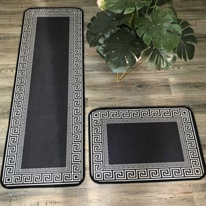 Kitchen Mat Black And White Geometric Retro Style Area Rug For Bedroom Bedside Floor Door Absorb Oil Modern Carpet Home Deco 210626