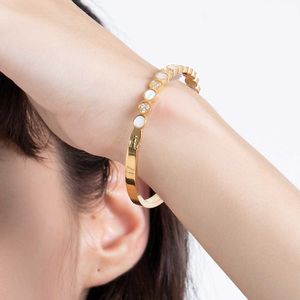 Enfashion Nette Shiny Conch Dot Armband für Frauen Gold Farbe Armbänder 2021 Edelstahl Pulseras Mujer Mode Schmuck B2245 Q0720