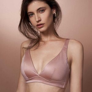 Large Size Brassiere Ultra Thin Sexy Bras Push Up Bra French Triangle Cup Without Steel Ring Gather Cotton Lingerie Intimate 210623