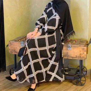 Langarm Kleid Malaysia großhandel-Mode Print Muslim Kleid Malaysia Türkei Islamische Frauen Kleidung Hijab Kleider O Hals Langarm Arabisch trägt