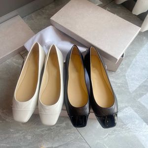 Verão Boca rasa Única Sapatos All-Match Sole Sala Suave Toe Duas Mulheres Desgaste Um Pedal Flat Granny