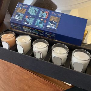 Candele profumate all'incenso Set di scatole regalo per candele profumate Set di 5 pezzi per aromaterapia limitata autunnale Squisito in scatola WH0162-1