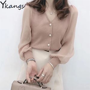 Knit Lace Chiffon Lantern Sleeve Blouse Office Ladies Spring Summer Short Sweater Top Women Plus Size Pearl V-Neck Elegant Tunic 210421