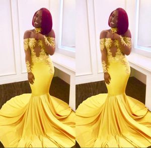 Giallo Elegante fuori dalla spalla pizzo Prom abito da sera maniche lunghe Mermaid Appliques raso arabo africani da Cerimonia