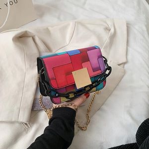Borsa in PU con cuciture a blocchi multicolore Design moda mini borsa da donna Portafoglio in pelle carino con borse a catena 16 * 12 * 7 cm