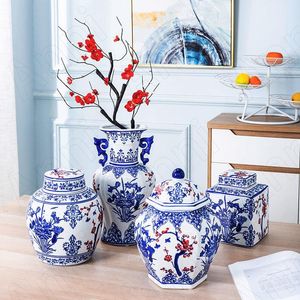 花瓶ペイント梅の花陶磁器の花瓶中国のヴィンテージ青と白の磁器の植木鉢の装飾的な蓋のリビングルームの装飾