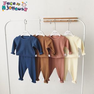 Sonbahar Yeni Bebek Erkek Kız Uzun Kollu Pamuk Nervürlü Giyim Setleri Çocuklar Pijama Set Noel Pijama Gecelik Giysileri Takım Elbise 210413