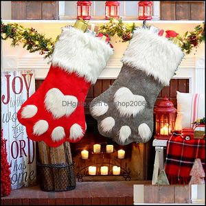 Decorazioni Forniture per feste festive Decorazione del giardino di casa Calzino della zampa del cane Calza rossa grigia Borsa di caramelle non tessuta Ornamento dell'albero di Natale Natale