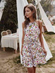 Lato Sexy Halter Lace Up Floral Print Mini Sukienka Kobiety Rocznika Bez Rękawów Plażowa Suknia Casual Biała Boho Dress Dla Kobiet 210521