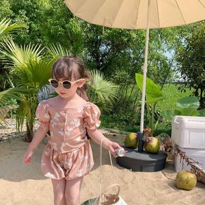 Girls bowknot printing chiffon clothes sets summer Holiday style puff sleeve square collar Tops and shorts children 2pcs suits 210615