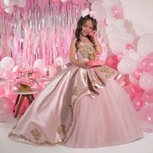 Rosa Perlen Ballkleid Mädchen Festzugskleider Spaghetti Straps Prinzessin Blumenmädchenkleid Pailletten Satin applikierte erste Kommunionkleider