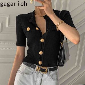 Gagarich Frau Chic Cardigan Sommer Elegante Temperament Oansatz Big Button Design Slim Feste Vielseitige Weibliche Kurz Strick Top 210806