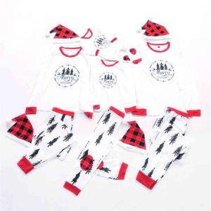 Familj Julkläder + Hat Suit Kids Mamma och mig Kläder Mamma Dotter Fader Baby Matchande Outfits 210521